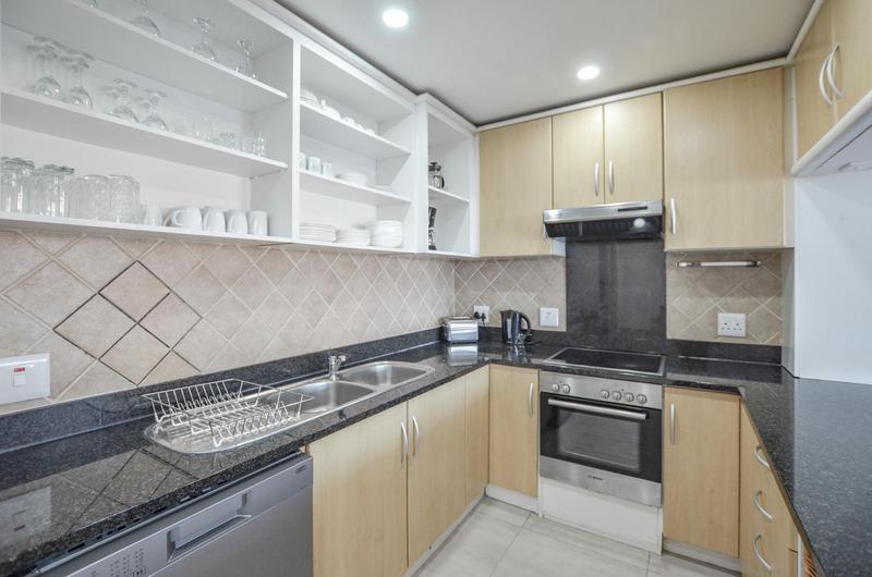 To Let 2 Bedroom Property for Rent in Dolphin Beach Western Cape